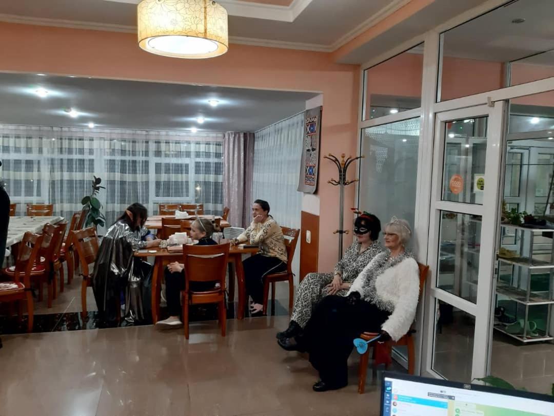 Tagaytay Karakol Hotel Extérieur photo